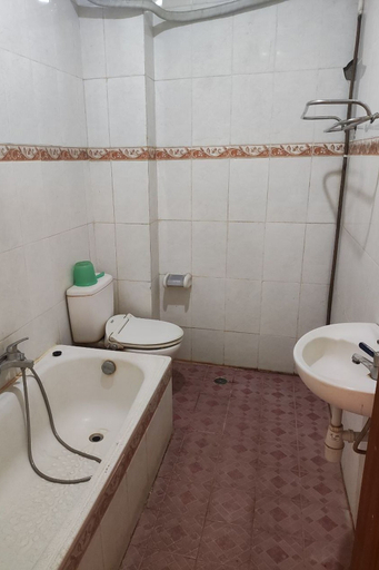 Bathroom 4, Hotel Bima, Klaten