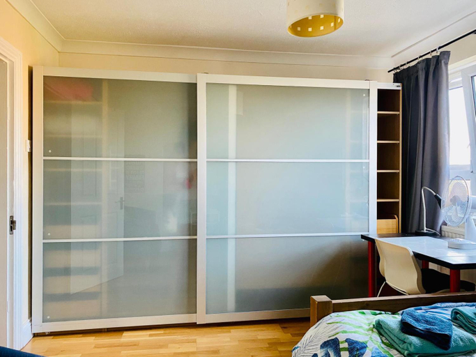 Others 4, Large Double room in West Kensington-Fulham, London