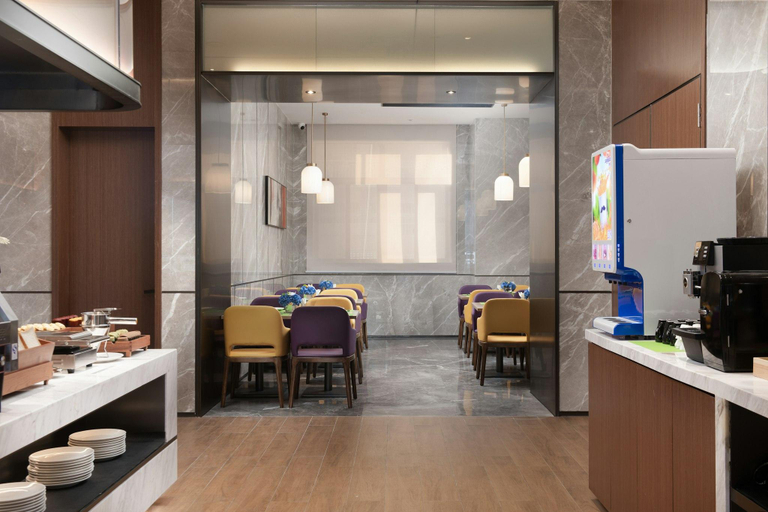 Food & Drinks 5, Hampton by Hilton Shantou Chaoyang, Shantou