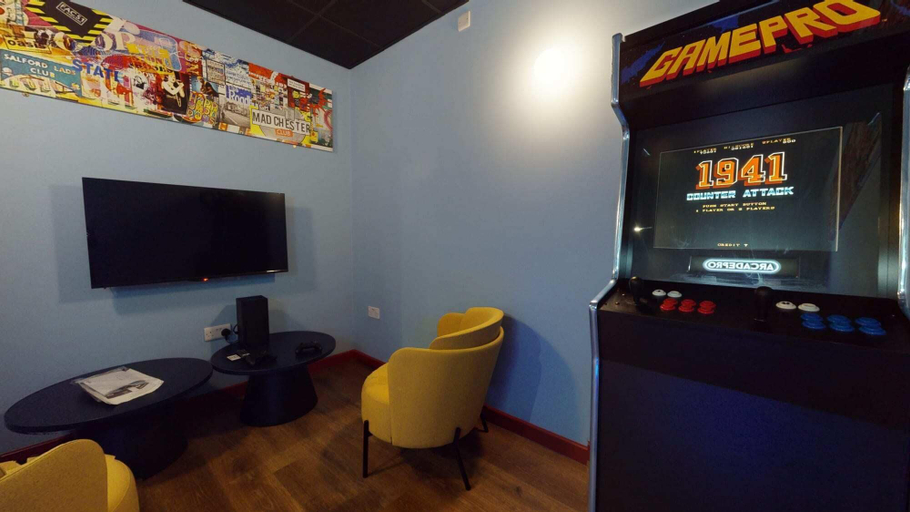 Lobby sitting area, iQ Student Quarter in Salford, Manchester