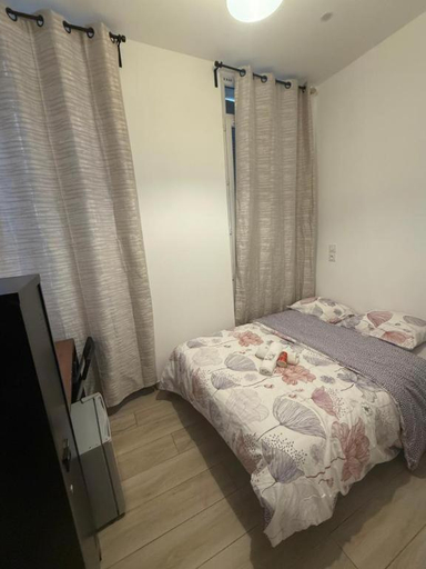Bedroom 3, hotel des reformes, Bouches-du-Rhône