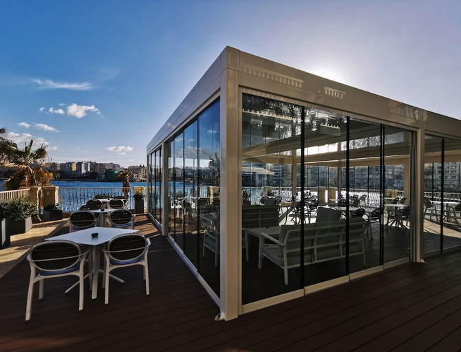 Food & Drinks 5, CAVALIERI ART HOTEL, St Julian's