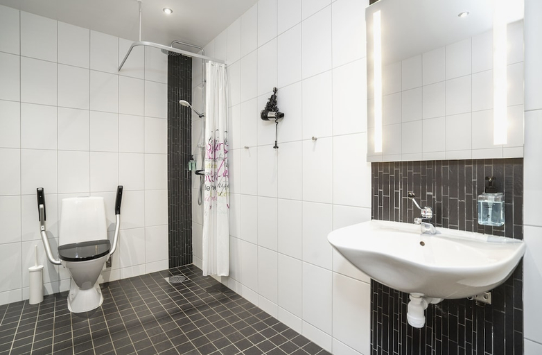Bathroom 4, Thon Hotels Kungsbron, Stockholm