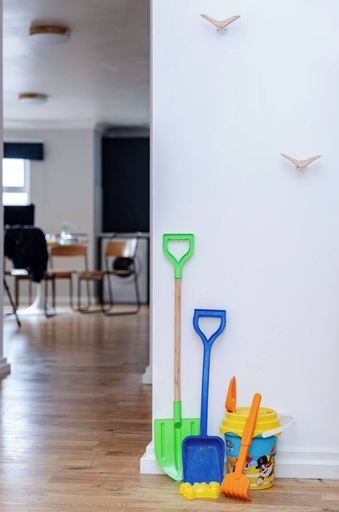 Room 3, Modern Margate Apt 2BR En-suite Parking by Adliv, Kent