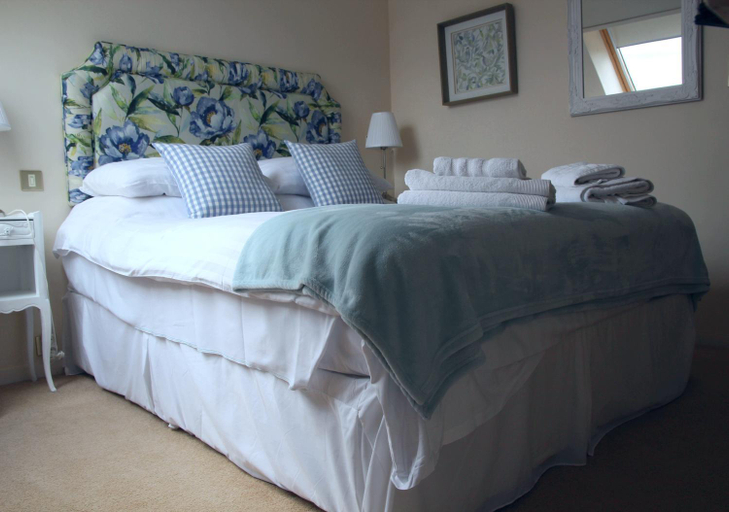 Bedroom 4, Hotel Restaurant Le Lion Verd, Orne