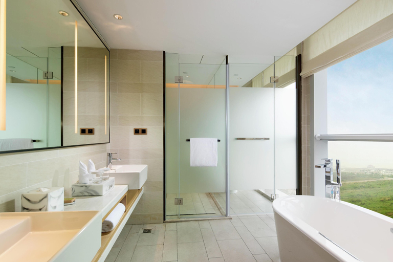 Bathroom 4, Hilton Garden Inn Zhuhai Hengqin, Zhuhai
