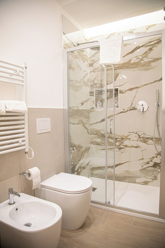 Bathroom 4, Roxy luxury house Rome, Rome