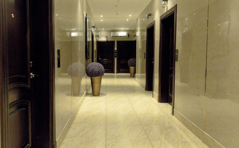 Handrails in hallways 2, Golden albaylisan Serviced Apartments, Jeddah