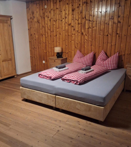 Bedroom 2, Uhlerhof, Schwaz