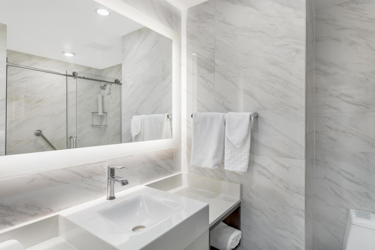 Bathroom 5, Best Western Historic Bayfront, Saint Johns