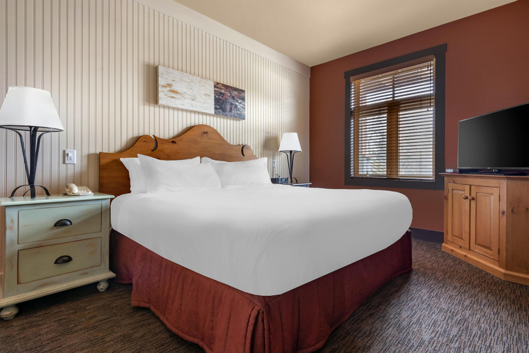 Bedroom 3, Hilton Grand Vacations Club Blue Mountain Canada, Grey