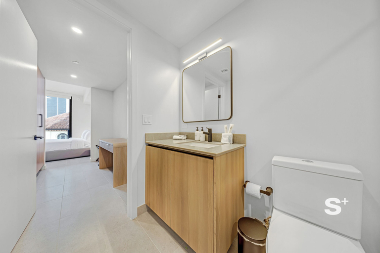 Bathroom 4, Chic Downtown Studio in Miami, Miami-Dade