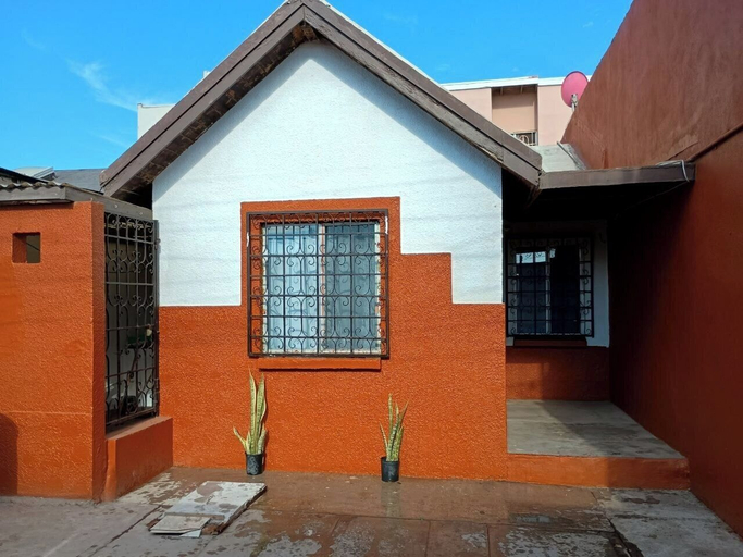 Exterior 2, Casa a una cuadra de la playa, Ensenada