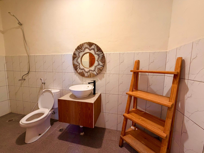 Bathroom 3, MC Bunaken Stay Diving Trip's, Manado