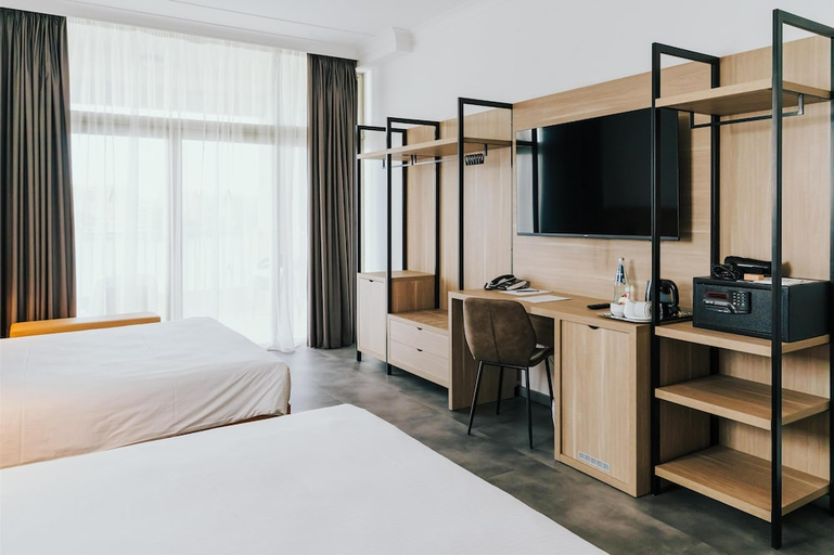 Bedroom 3, CAVALIERI ART HOTEL, St Julian's