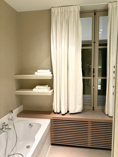 Bathroom 5, CHATEAU BEERSEL GF MASIO, Vlaams Brabant
