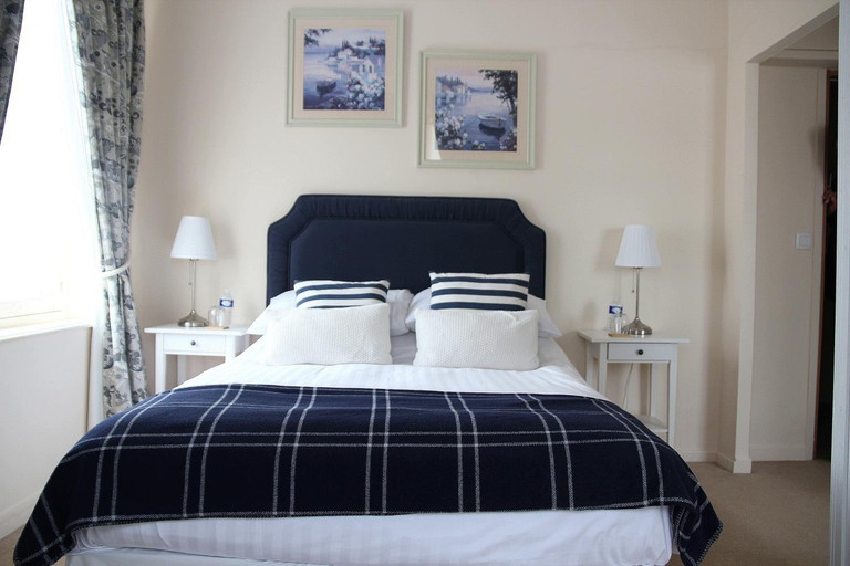 Bedroom 2, Hotel Restaurant Le Lion Verd, Orne