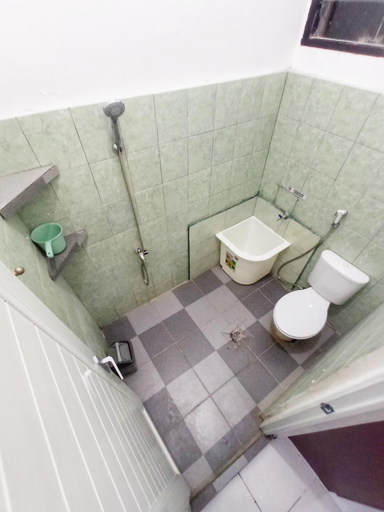 Bathroom 5, Pondok Simpang Tiga, Sabang