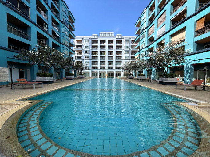 Swimming pool 5, 1-Bedroom Pool-View Condo with Large Balcony - Jomtien, Pattaya