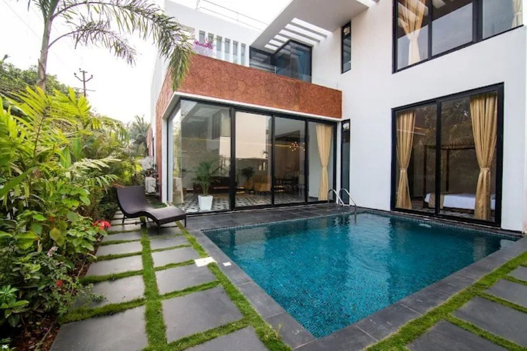 Pool 2, TBK VILLA  VAGATOR R4, North Goa
