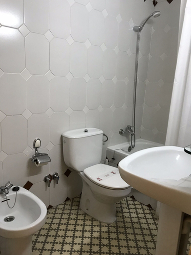 Bathroom 3, Hotel Suis, Barcelona