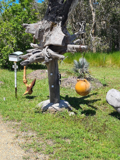 Others 5, Sunnys Piece Of Paradise, Miriam Vale