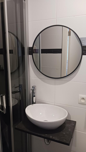 Bathroom 3, La Nonne Blanche, West-Vlaanderen