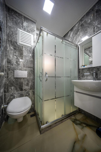 Bathroom 2, Amida Family apart, Fatih