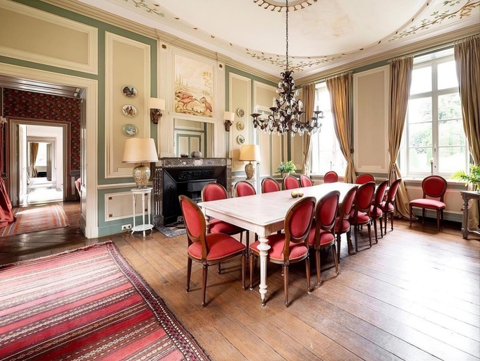 Others 5, Chateau Jemeppe, Luxembourg