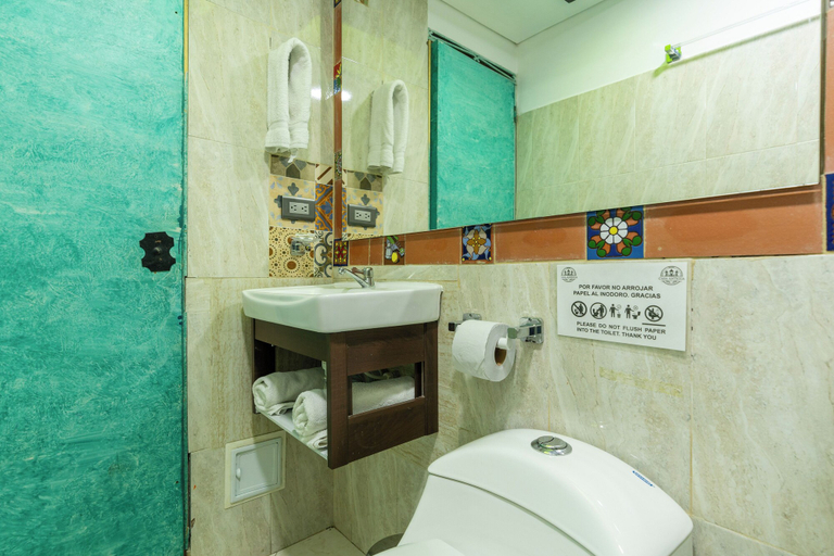 Bathroom 3, Hotel Casa Antigua, Santafé de Bogotá