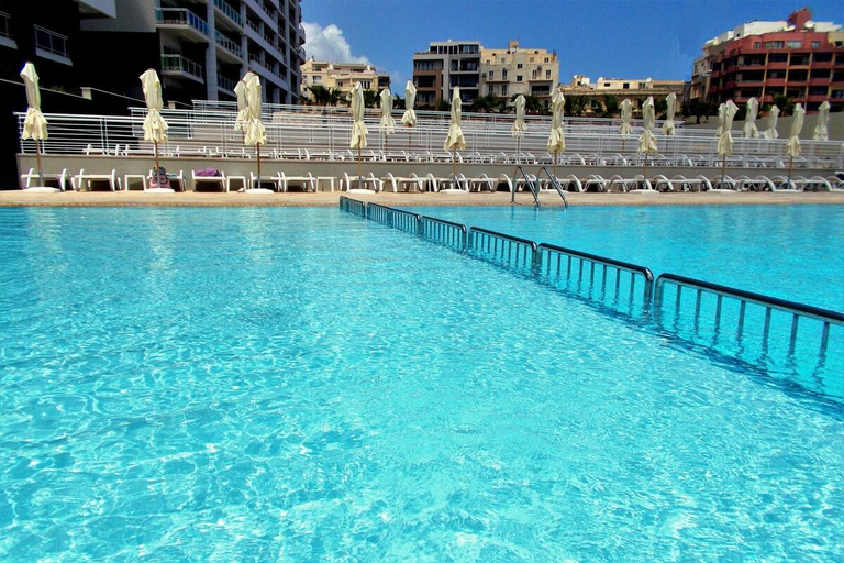 Sport & Beauty 2, FortCambridge 2BR, Pool, Terrace