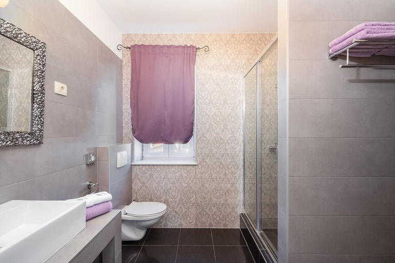Bathroom 2, Gianina Apartment, Split
