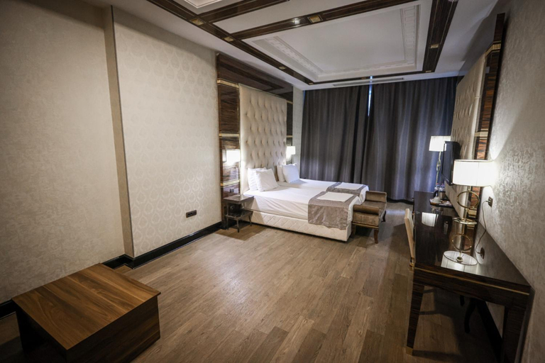 Others 2, Sapphire Hotel, Baku