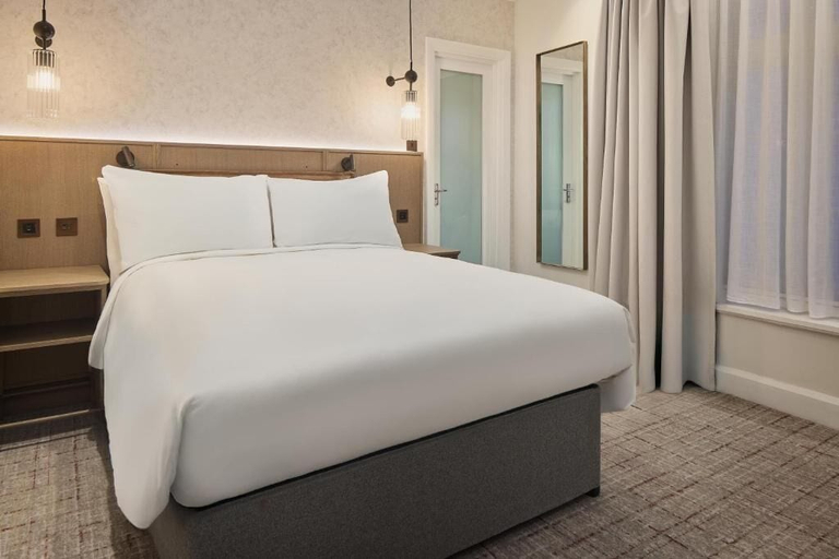 Bedroom 2, Radisson Blu Hotel, London Euston Square, London