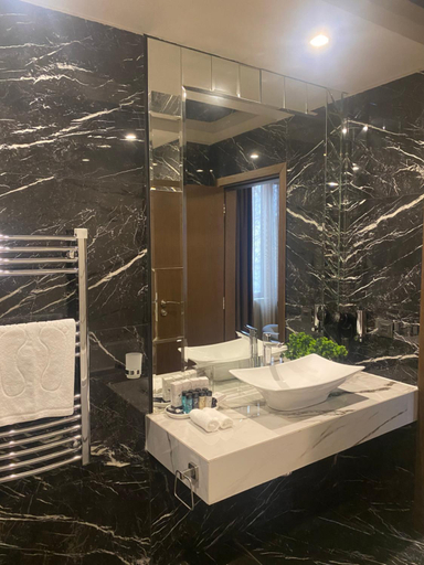 Bathroom 4, Royal Hotel  Plovdiv, Plovdiv