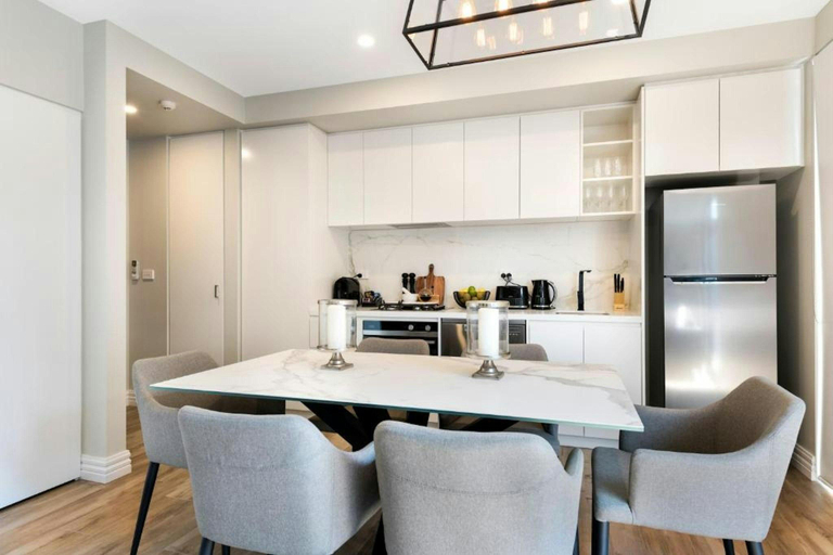Food & Drinks 4, Manhattan Apartments - Notting Hill, Melbourne