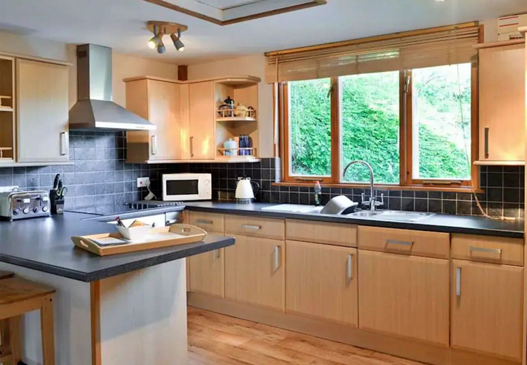 Private kitchen 2, Cottage in Devon With Pool & Countryside Views, Devon