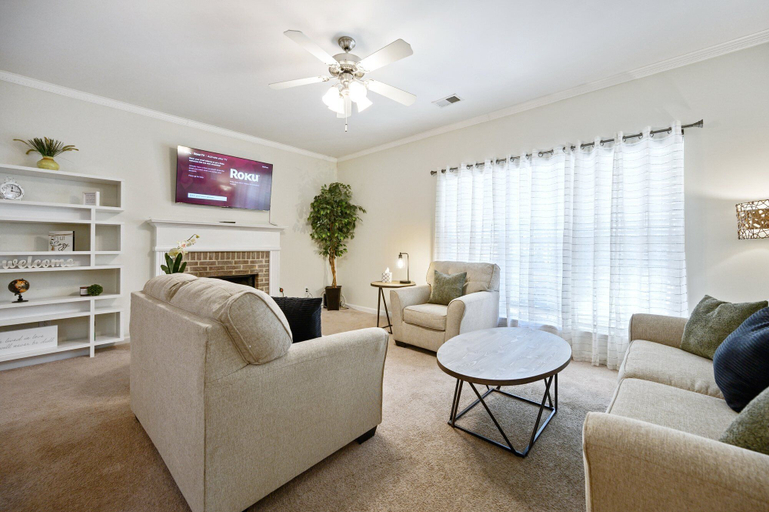 Primary image, 4632 Liberty Square Dr, Acworth, Cobb
