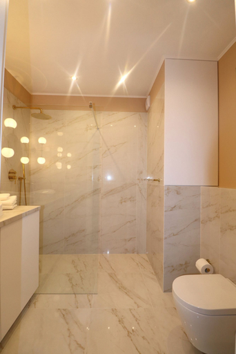 Bathroom 2, Slaska 13 by Grand Apartments, Gdańsk City