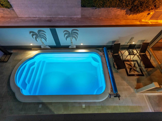 Outdoor pool 5, Apartments Sweet Memories -, Supetar