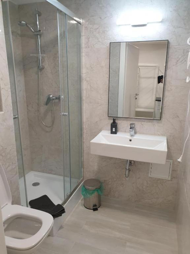 Bathroom 3, Westbahnhof Apartments, Wien