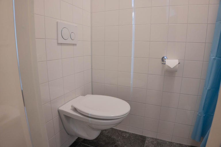 Bathroom 3, The Guesthouse, Gouda