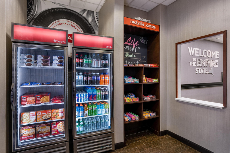 Food & Drinks 5, Hampton Inn & Suites Rockville Centre, Nassau