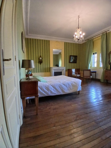 Bedroom 2, Manoir de la Graviere, Ardennes