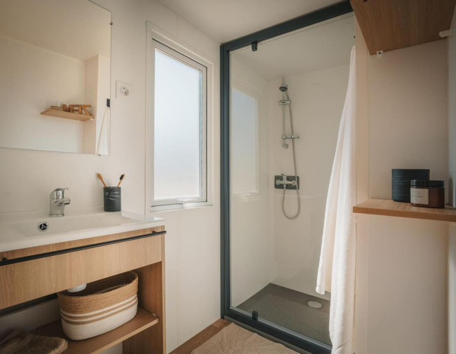 Bathroom 4, Camping la Peiriere - Chalet & Mobile-home, Aude