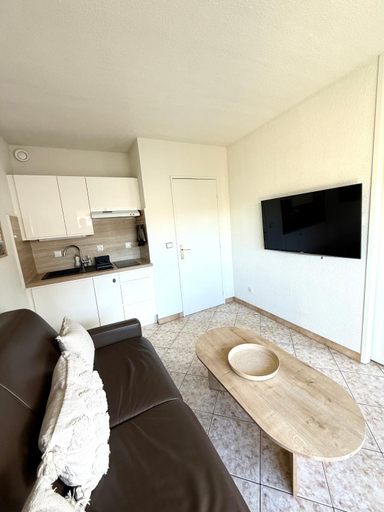 Others 4, Joli appartement avec terrasse, proche Croisette, Alpes-Maritimes
