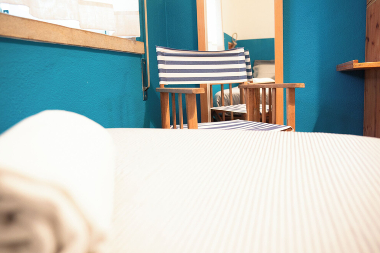 Bedroom 4, Wax Hostel & Apts, Faro