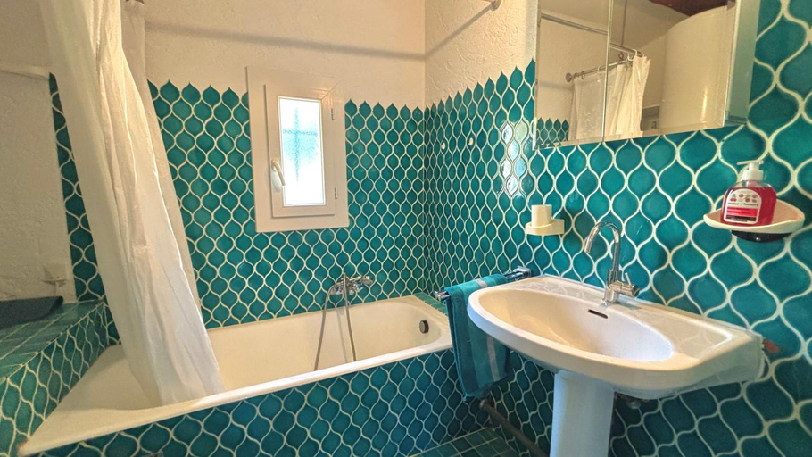 Bathroom 2, Les Bastides de Pan Cuet, Var