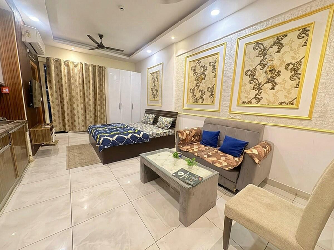 5, Premium Studio Stay | Supertech NorthEye | Noida, Gautam Buddha Nagar