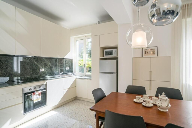 Private kitchen 5, Central Cernobbio - Modern Apartment, Como